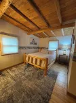 Secluded Log Cabin with trail to North Point County Park to the beach. - Alppimaja