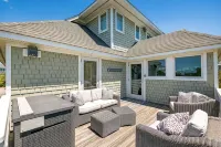 New Decks, Ocean Views, Steps to South Beach, Close to Shopping and Bhi Club - Beach