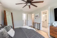 Modern Delray Beach Charmer - Near Atlantic Ave. in Delray Beach - Kitchens