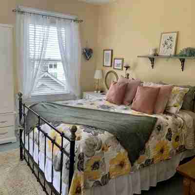 Charming and spacious 2-story home with amazing views of the Columbia River. Rooms