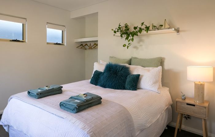 Seaside Apartment - Tranquil and Elegant Apartment Close to Beaches