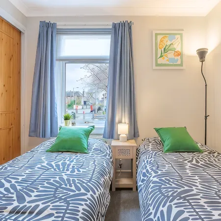 Stylish Two Bedroom Apartment in Perth, Heart of Scotland!