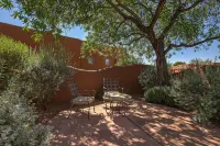 Entrada Oasis 1 BR Waterside Villa w/full Kitchen & Private Garage - Boutique