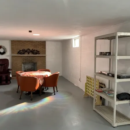 Charming and Spacious 3 Bedroom Home in Lancaster