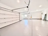 New home, close to skiing, hunting, rodeos, hiking. Fenced yard, pet friendly. - 4 tähden