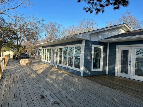Waterfront with Private dock w/ amazing views, fire pit and pet friendly! - 3 étoiles