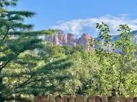 Desert garden apartment surrounded by Sedona’s majestic red rock mountains - Condos