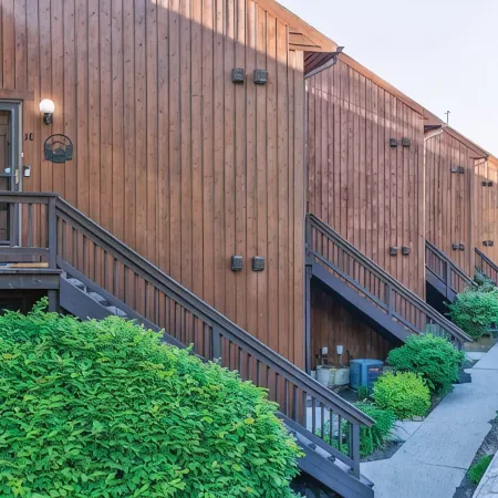 Mtn Creek Resort Condo - Mountain Bike, Hike, Golf, Swim, Legoland, NYC 1 Hour