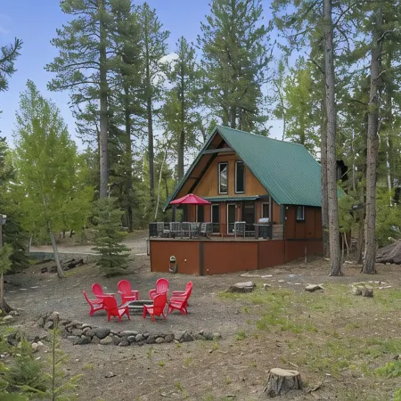COZY🏡CABIN NEAR⛰BRIAN HEAD☀️ZION🌄BRYCE CANYON 🏞WITH📡Wi-Fi 🐶 PET FRIENDLY