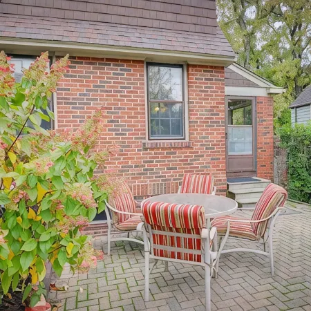Historic 3 Br Home Near Millikin Univ.