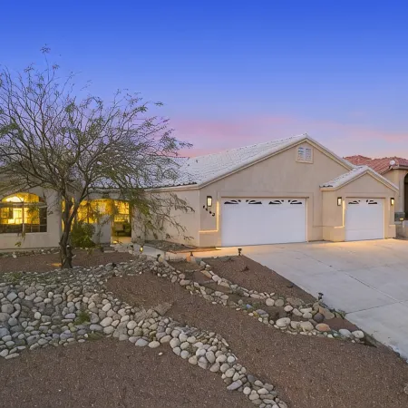 House + Casita | Heated Spa & Pool | Mini-Golf