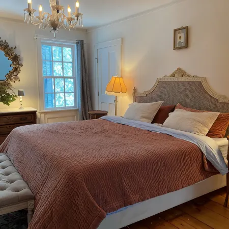 Magnificent historic mansion on 12 acres