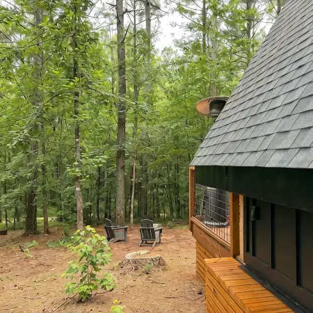 The Tiny Mansion: New A-Frame! Secluded, Great Getaway in Dahlonega!