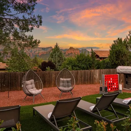 Uptown Splash - Wow Views! 5Br 4BA Pool, Spa, Firepit, GamesRm, Walk into Uptown