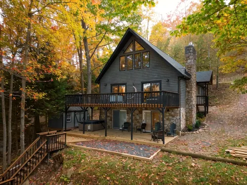 ✔ 25% OFF! Ski~Lakefront paradise & lake toys! Hot Tub~Dock~Game RM & Fire-pit! - 4-Star