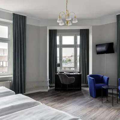 Hotel Nova Hotels near Rockhaus Berlin