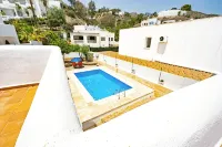 On the beach - Pools