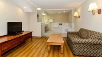 Baymont by Wyndham Newark/Wilmington/Mall Area - 3-Star