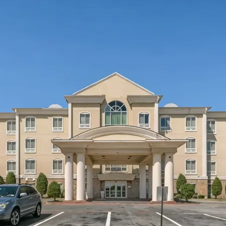 Holiday Inn Express & Suites Denison West by IHG