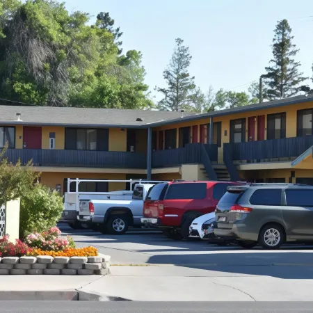 Apex Inn