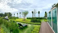 TopFloor Gorgeous Sunset-Mae Phim Beachfront Condo