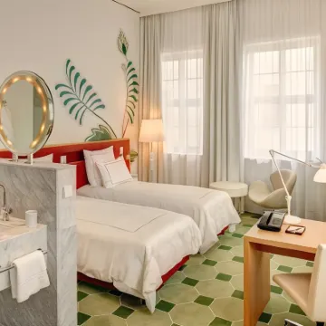 HYPERION Hotel Dresden am Schloss Hotels near Holy Cross Church