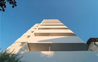 Stylish Residenza Torre Bianca 2 Bedroom Apartment Sleeps 5