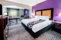 La Quinta Inn & Suites by Wyndham DFW Airport West - Bedford Hoteles en Bedford