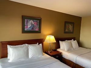 Comfort Inn & Suites at I-74 and 155