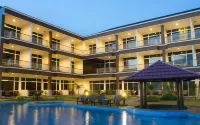 Bahamas Hotel & Resort - ติดทะเล