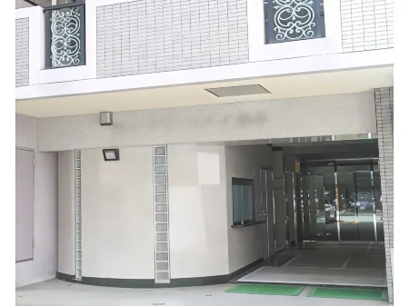 N.33 Hakata Sta. East