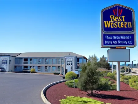 Best Western Salbasgeon Inn  Suites of Reedsport