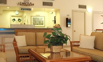 Castaways Resort and Suites