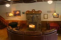 Historic Inn Vacation Rental Hotels in Ashfield-Colborne-Wawanosh