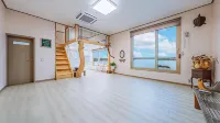 Pohang Sea Scent Hoteles cerca de Homigot Sunrise Square