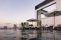 December Hotel - Infinity Pools