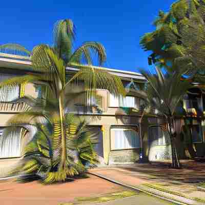 Tsumeb Park Self Catering Suites Hotel Exterior