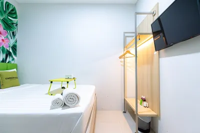 Urbanview Hotel R House Batam by RedDoorz Hotels in Nongsa