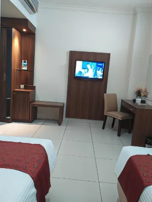 Hotel Marina Bima Hotels near Pantai Pasir Putih Desa Piong