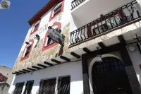 El Rincon de Piedra Hotels near Torre Balbina