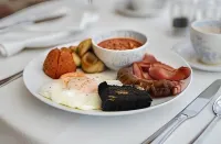 Brickfields Farm - breakfast