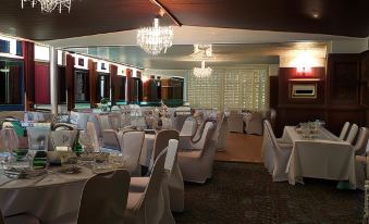 5. 더 이글스 호텔..