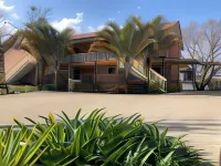 Cardiff Motor Inn Hotel a Warners Bay