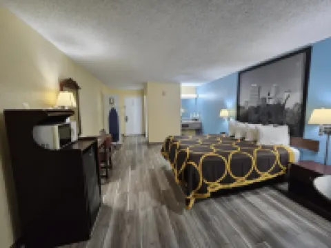 Super 8 by Wyndham Clinton Hoteles en Condado de Custer