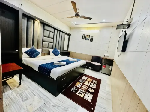 Hotel Sheela, 100m from Taj Mahal