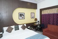 Marshall the Grand Hotel