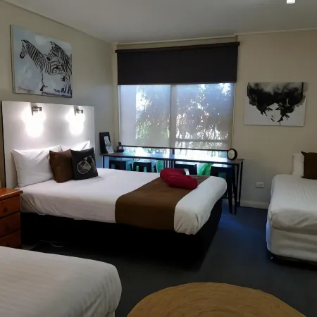 Bidgee Motor Inn