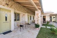Acrothea Perdika Hotel di Perdika