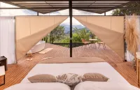 Santuario Luxury Eco Hotel - parking