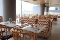 Harris Hotel & Conventions Solo - breakfast